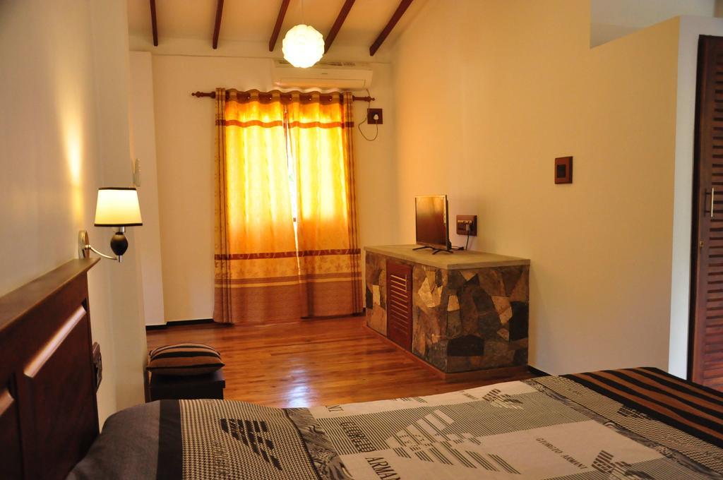 Asantha Guest House Унаватуна Номер фото